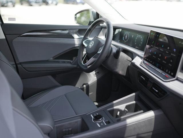 new 2025 Volkswagen Tiguan car, priced at $34,702