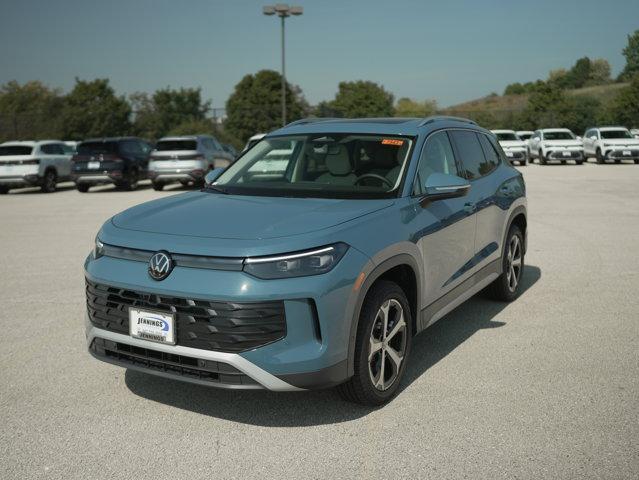 new 2025 Volkswagen Tiguan car, priced at $37,197