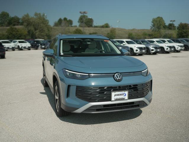 new 2025 Volkswagen Tiguan car, priced at $37,197