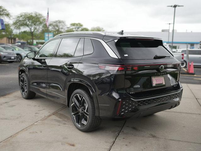 new 2025 Volkswagen Tiguan car, priced at $41,881