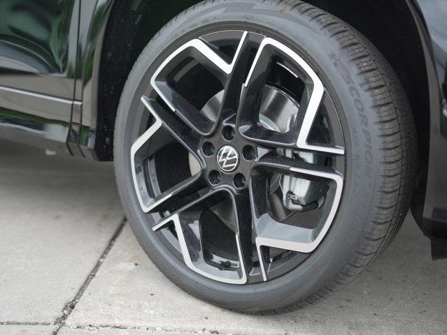 new 2025 Volkswagen Tiguan car, priced at $41,881