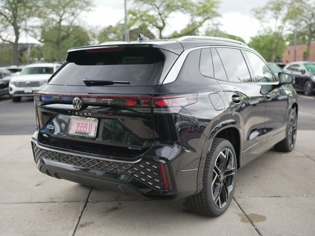 new 2025 Volkswagen Tiguan car, priced at $41,881