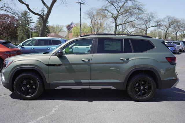 new 2025 Volkswagen Atlas car, priced at $47,577