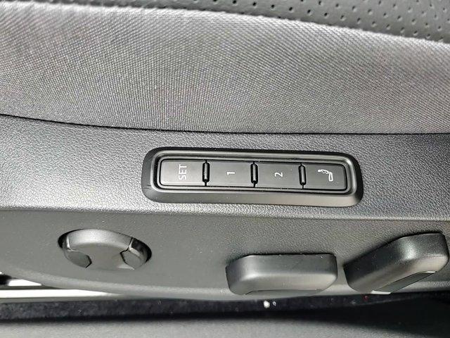 new 2025 Volkswagen ID.4 car, priced at $57,443