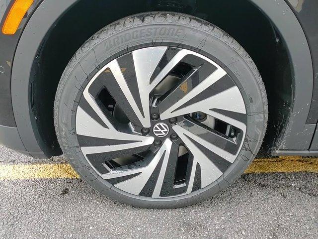 new 2025 Volkswagen ID.4 car, priced at $57,443
