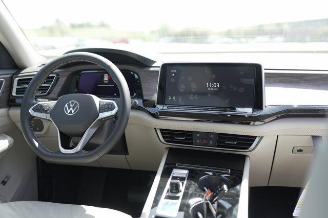 new 2025 Volkswagen Atlas car, priced at $49,670