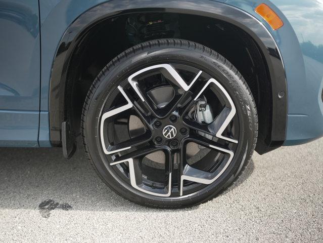 new 2025 Volkswagen Tiguan car, priced at $43,803