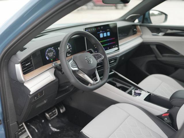 new 2025 Volkswagen Tiguan car, priced at $43,803
