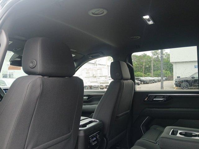 new 2025 Chevrolet Suburban car, priced at $67,195