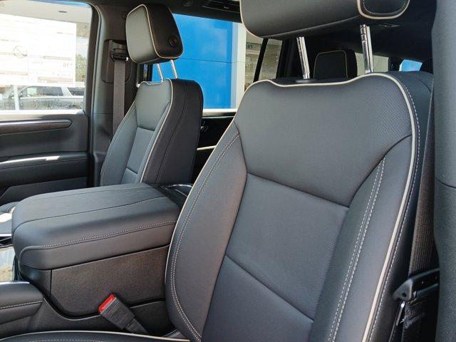 new 2025 Chevrolet Suburban car, priced at $81,905