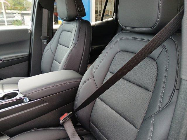 new 2026 Chevrolet Equinox car, priced at $33,990