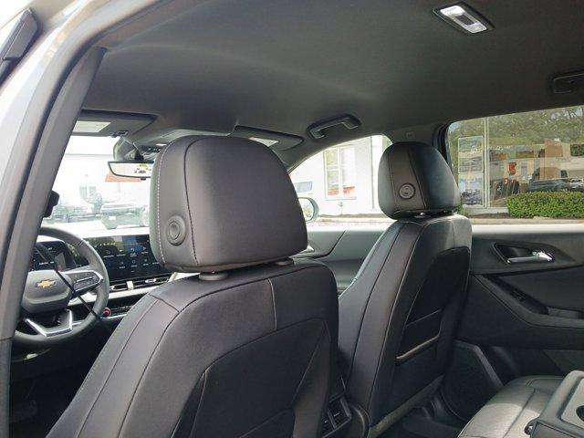 new 2026 Chevrolet Equinox car, priced at $33,990