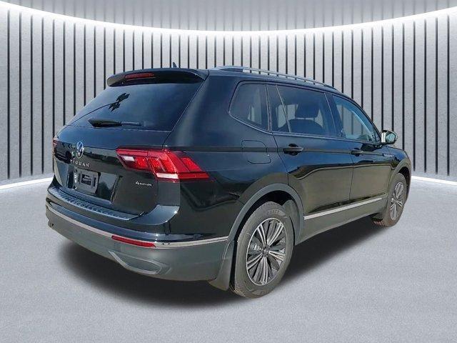 new 2024 Volkswagen Tiguan car, priced at $32,968