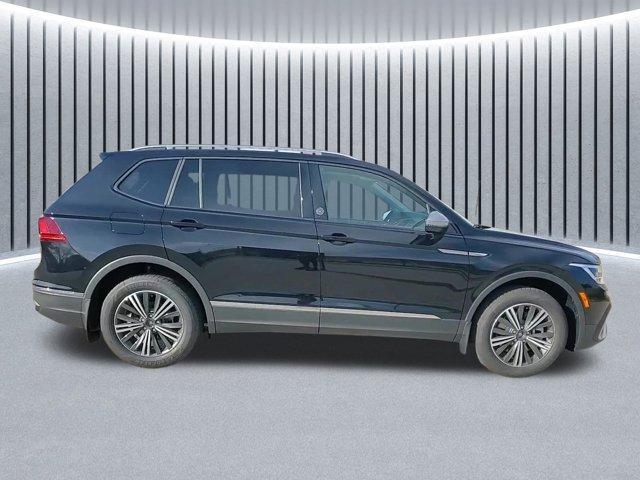 new 2024 Volkswagen Tiguan car, priced at $32,968