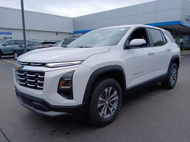 new 2026 Chevrolet Equinox car, priced at $31,990