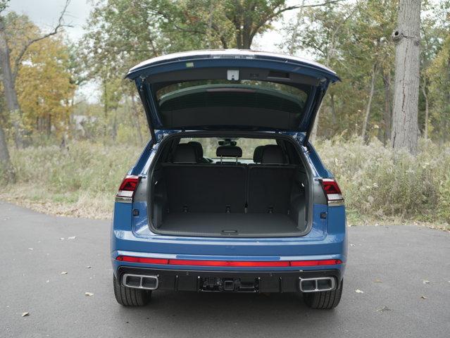 new 2026 Volkswagen Atlas Cross Sport car, priced at $54,004