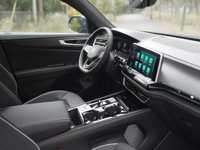 new 2026 Volkswagen Atlas Cross Sport car, priced at $54,004