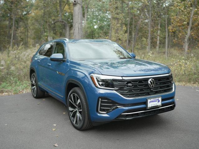 new 2026 Volkswagen Atlas Cross Sport car, priced at $54,004