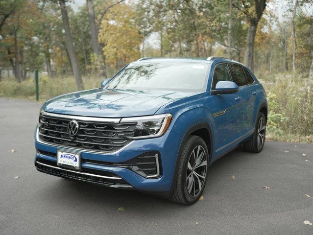 new 2026 Volkswagen Atlas Cross Sport car, priced at $54,004