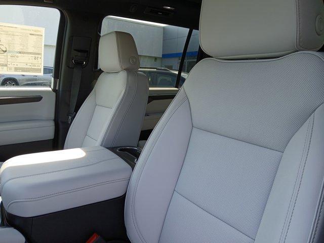 new 2025 Chevrolet Suburban car, priced at $85,905