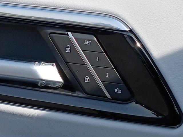new 2025 Chevrolet Suburban car, priced at $85,905