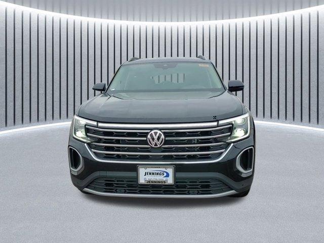 new 2024 Volkswagen Atlas car, priced at $44,242