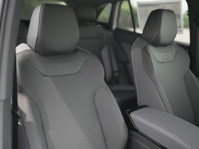 new 2025 Volkswagen ID.4 car, priced at $57,879