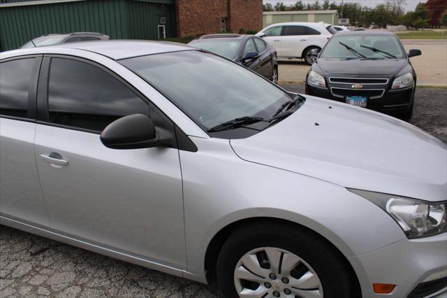 used 2015 Chevrolet Cruze car, priced at $4,800