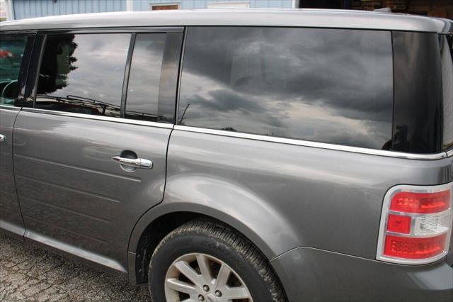 used 2009 Ford Flex car, priced at $4,200