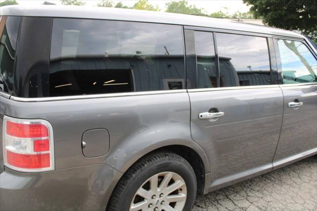 used 2009 Ford Flex car, priced at $4,200