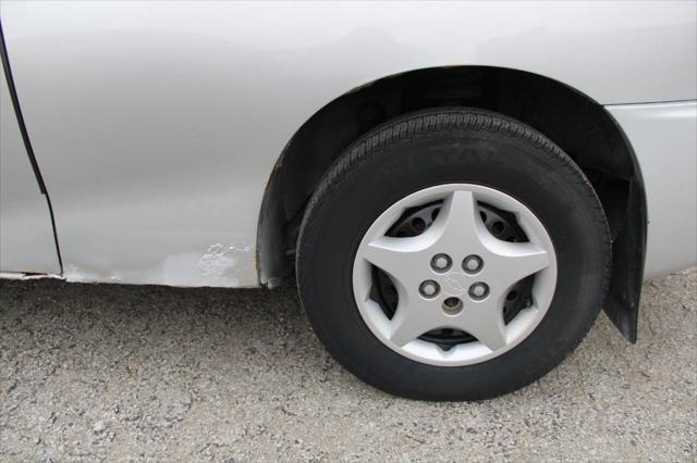 used 2004 Chevrolet Cavalier car, priced at $2,100