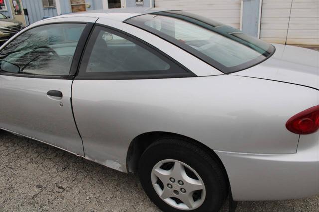 used 2004 Chevrolet Cavalier car, priced at $2,100