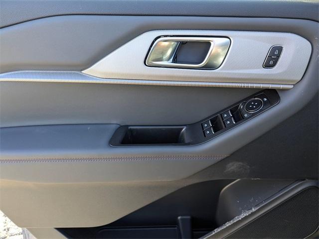 new 2025 Ford Explorer car, priced at $44,626