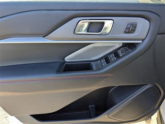new 2025 Ford Explorer car, priced at $60,117