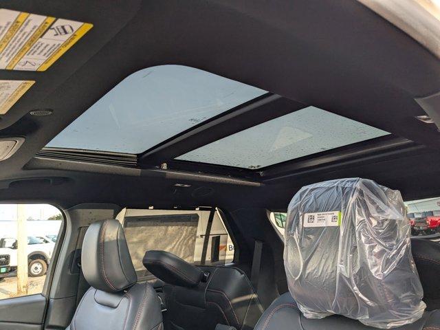 new 2025 Ford Explorer car, priced at $49,204