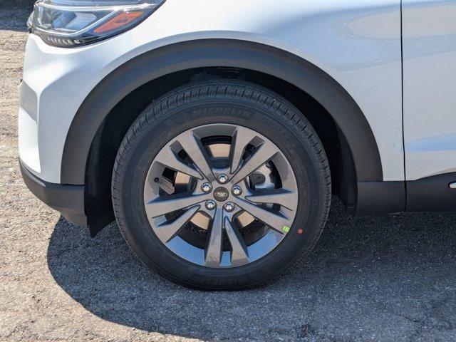 new 2025 Ford Explorer car, priced at $45,206