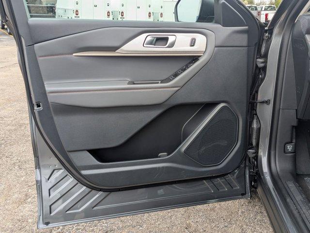 new 2025 Ford Explorer car, priced at $44,631