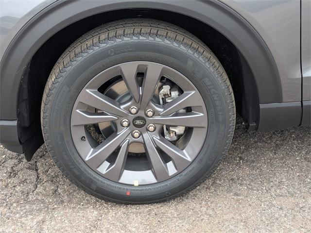 new 2025 Ford Explorer car, priced at $45,131