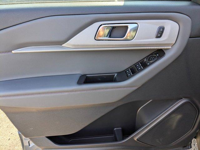 new 2025 Ford Explorer car, priced at $44,202