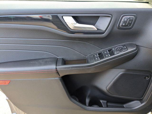 new 2025 Ford Escape car, priced at $38,066