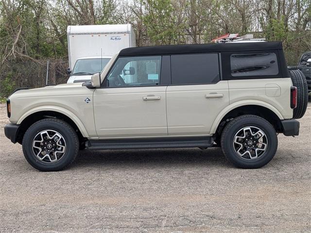 new 2025 Ford Bronco car, priced at $47,535