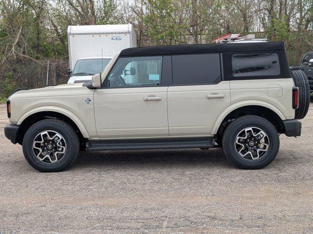 new 2025 Ford Bronco car, priced at $47,035