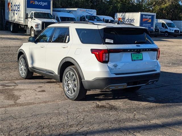 new 2025 Ford Explorer car, priced at $45,601