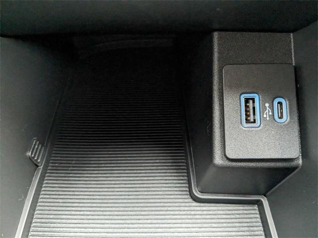 new 2024 Ford Edge car, priced at $33,369