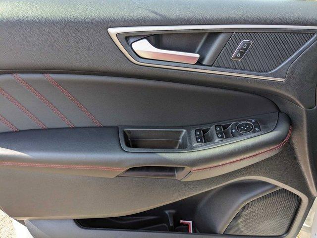 new 2024 Ford Edge car, priced at $39,577