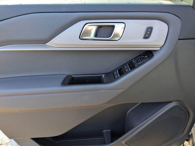 new 2025 Ford Explorer car, priced at $44,429