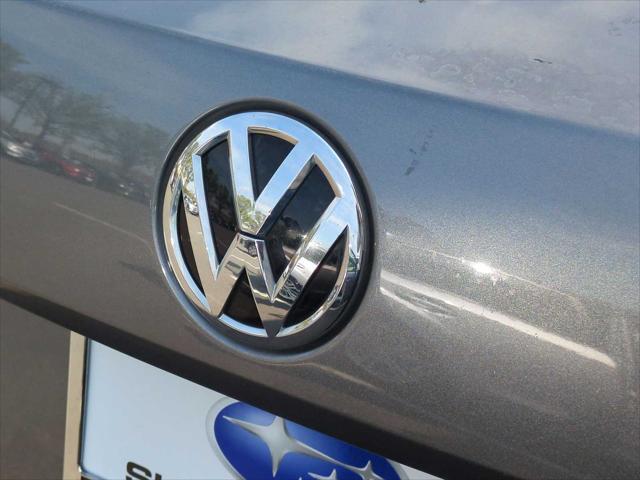 used 2018 Volkswagen Passat car