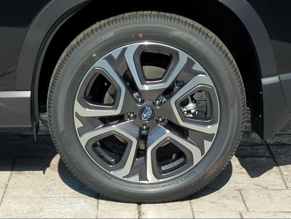 new 2025 Subaru Ascent car, priced at $46,058