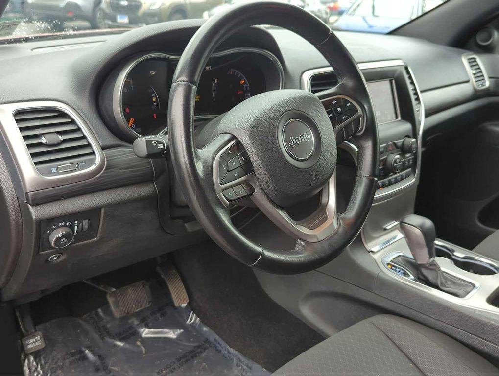 used 2021 Jeep Grand Cherokee car, priced at $19,694