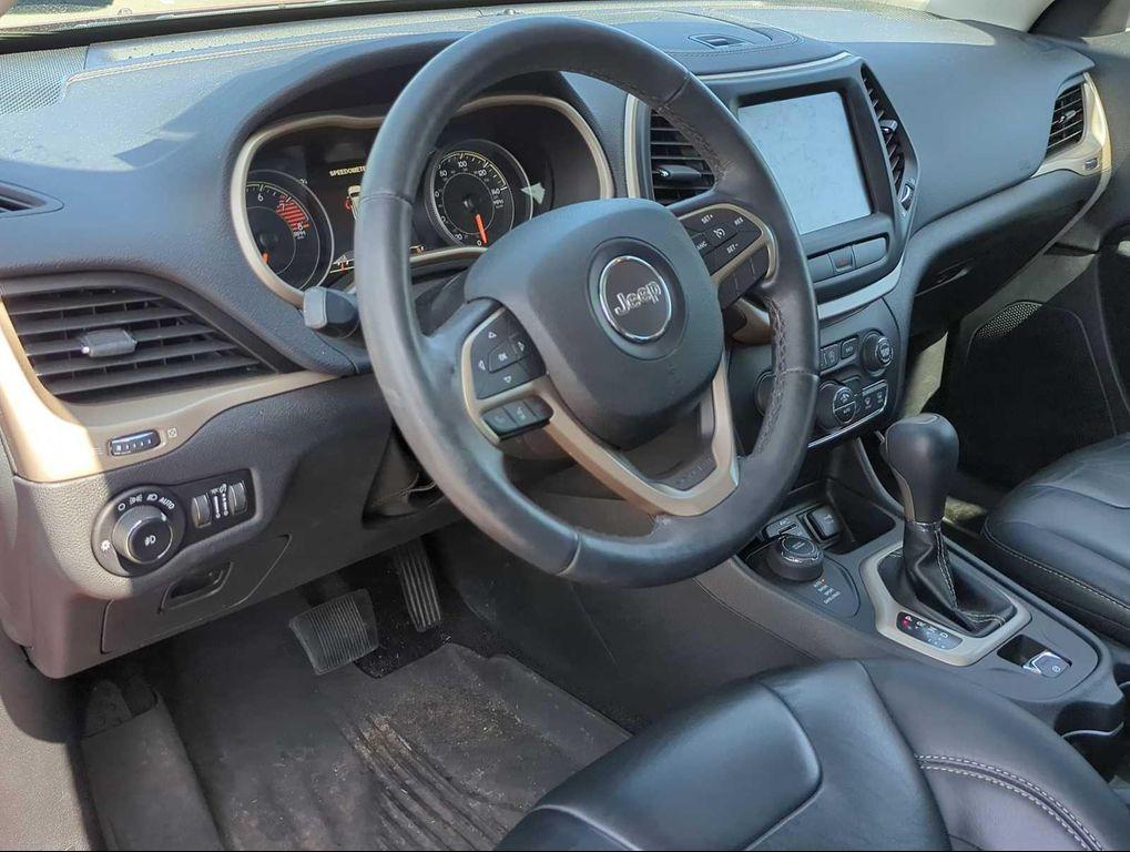 used 2016 Jeep Cherokee car, priced at $12,791